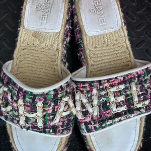 Chanel shoes - LOOK AT ALL PICTURES before making an offer